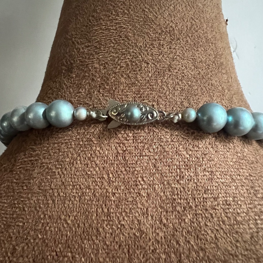 Vintage Blue Glass Pearl Strand Necklace 30 Inch Mermaidcore - Picture 4 of 5